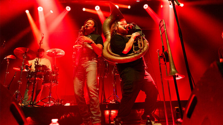 Youngblood Brass Band — muziek in Nijmegen