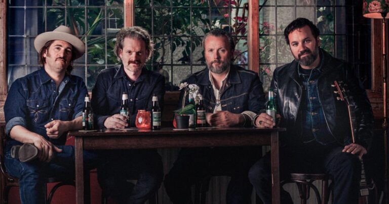 Black Bottle Riot + Thomas Frank Hopper — muziek in Nijmegen